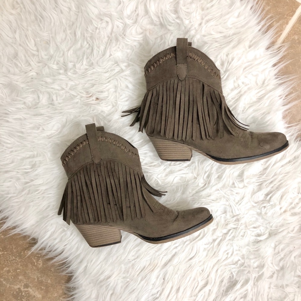 Forever 21 fringe western cowboy boots